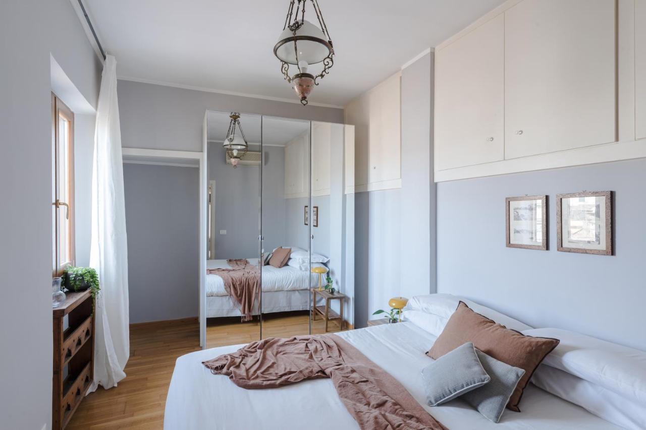 Amazing Penthouse With Terrace And Rooftop In Trastevere Roma Ngoại thất bức ảnh